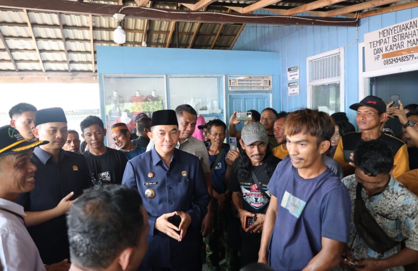 Bupati Andi Rudi Latif Siapkan Dapur Umum BerAKSI  untuk Berbuka dan Sahur bagi 269 Penumpang Tertunda