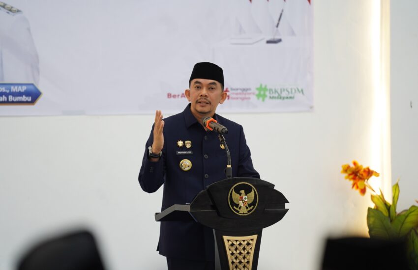 Lantik Pejabat, Bupati Andi Rudi Latif Tekankan Program Harus Berdampak Nyata bagi Masyarakat